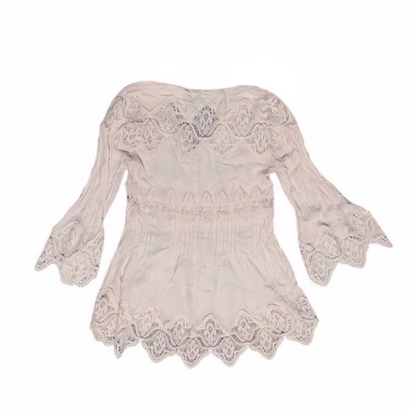 POL Ethereal Bell Sleeve Lace Tunic - Picture 10 of 10